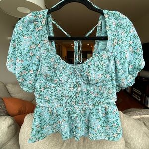 ASTR CLAIREMONT FLORAL TOP
